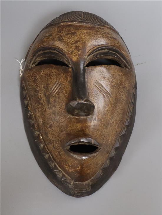 An African tribal mask height 36cm